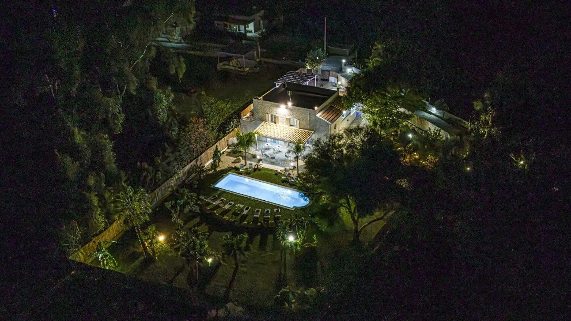 Villa Mediterraneo By Villa Plus Santa Maria Del Focallo 0*,  Itálie