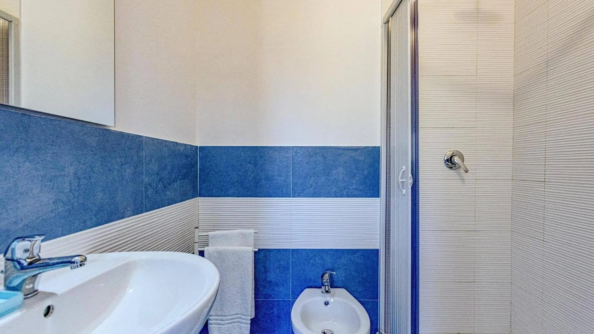 Villa Mediterraneo By Villa Plus Santa Maria Del Focallo Italy